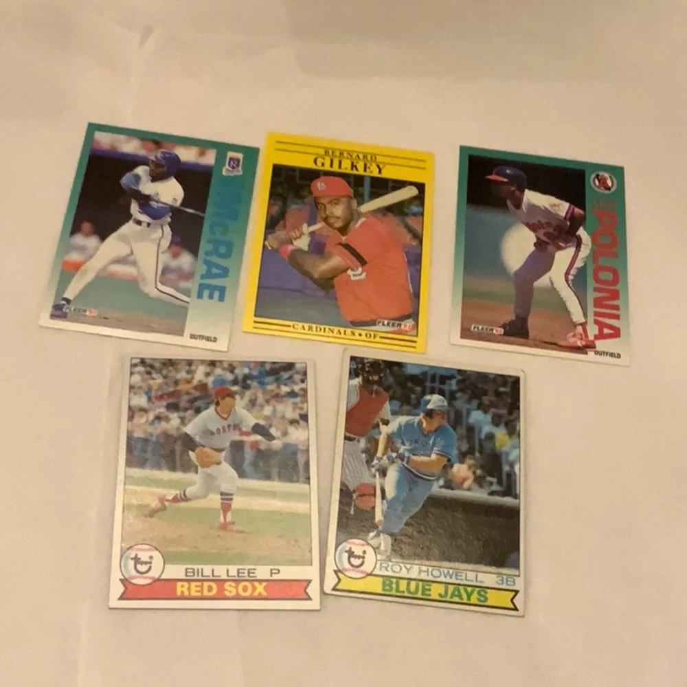 Bundle of Baseball Cards Lot 19